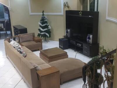 ویلا لوکس با استخر آب گرم سرباز کردان