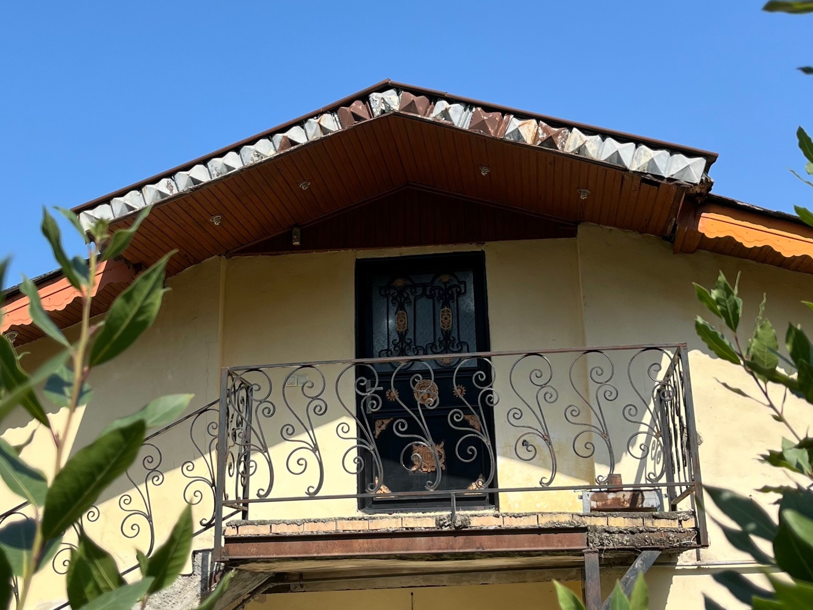 نمای بیرونی ساختمان نمای بیرونی ساختمان