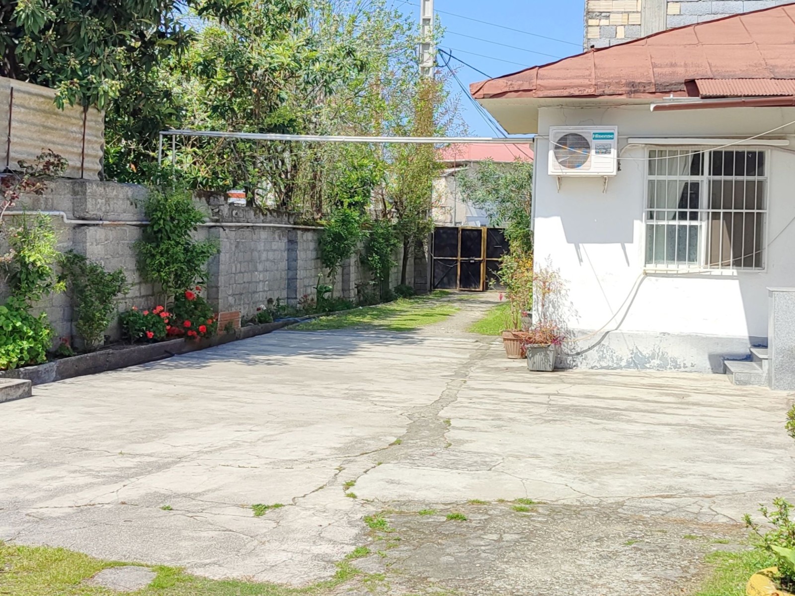 نمای بیرونی ساختمان