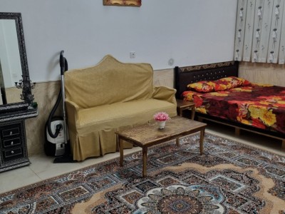 سوییت مبله تراس دار،نزدیک خانه های تاریخی