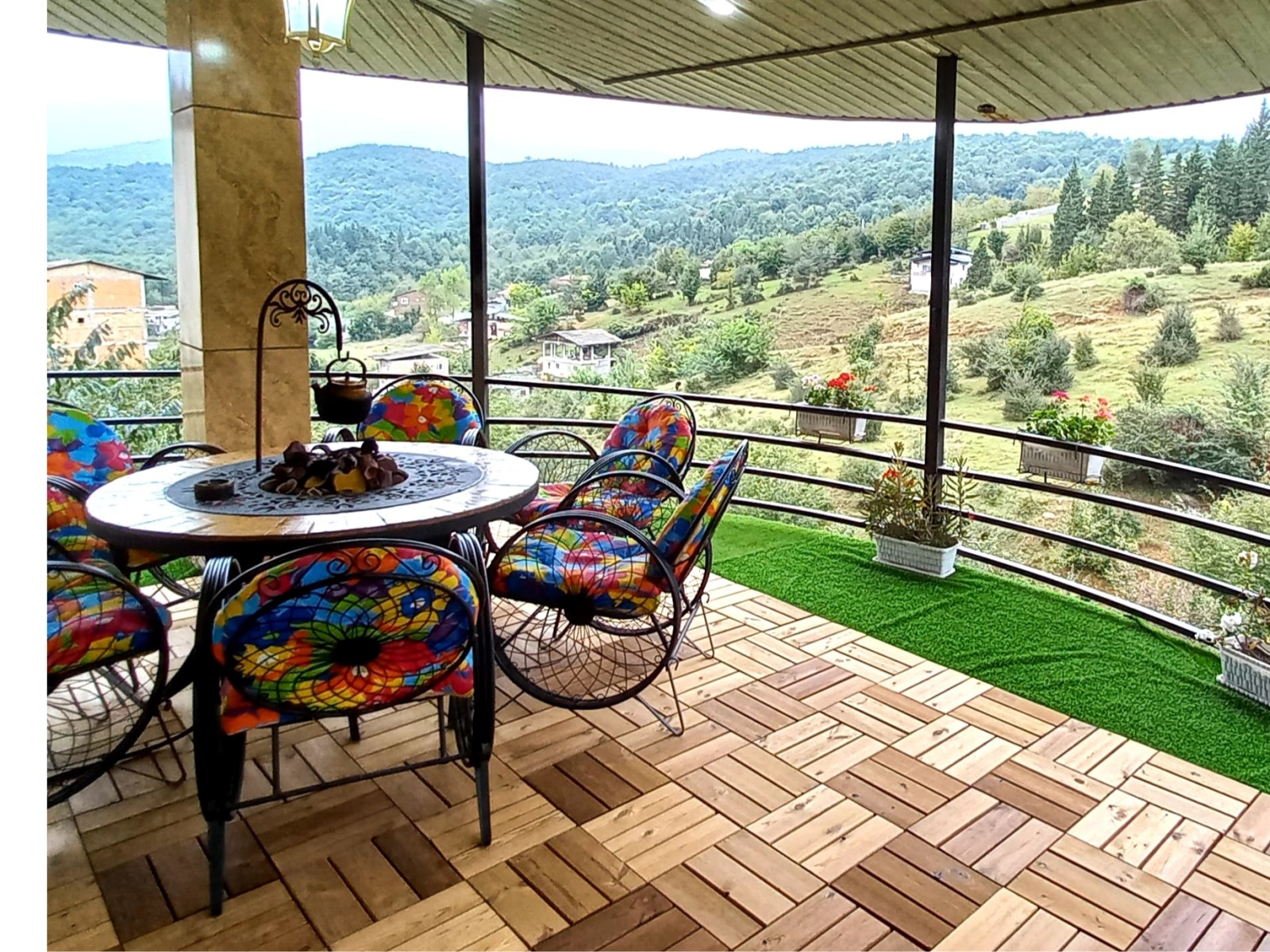 ویو تراس بااتشکده گازی ویو تراس بااتشکده گازی