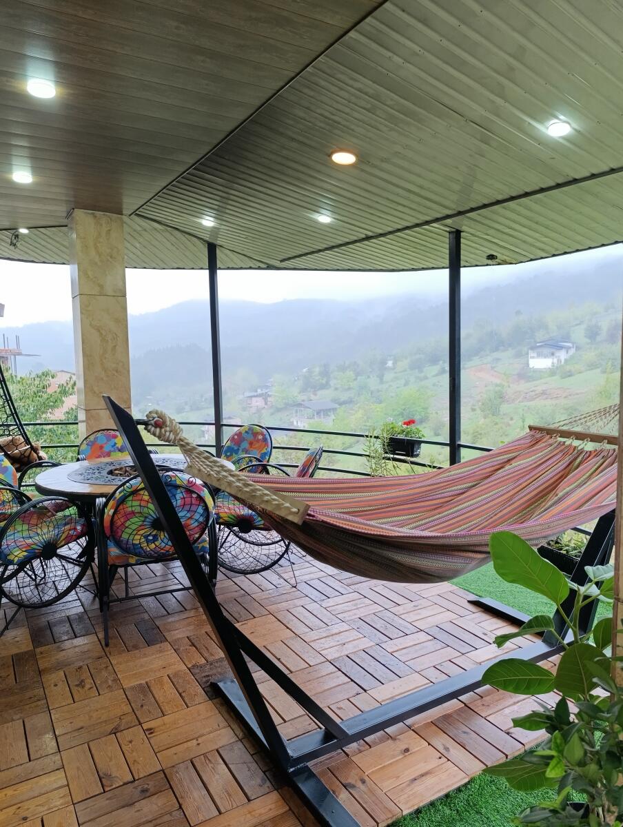 تراس با آتشکده