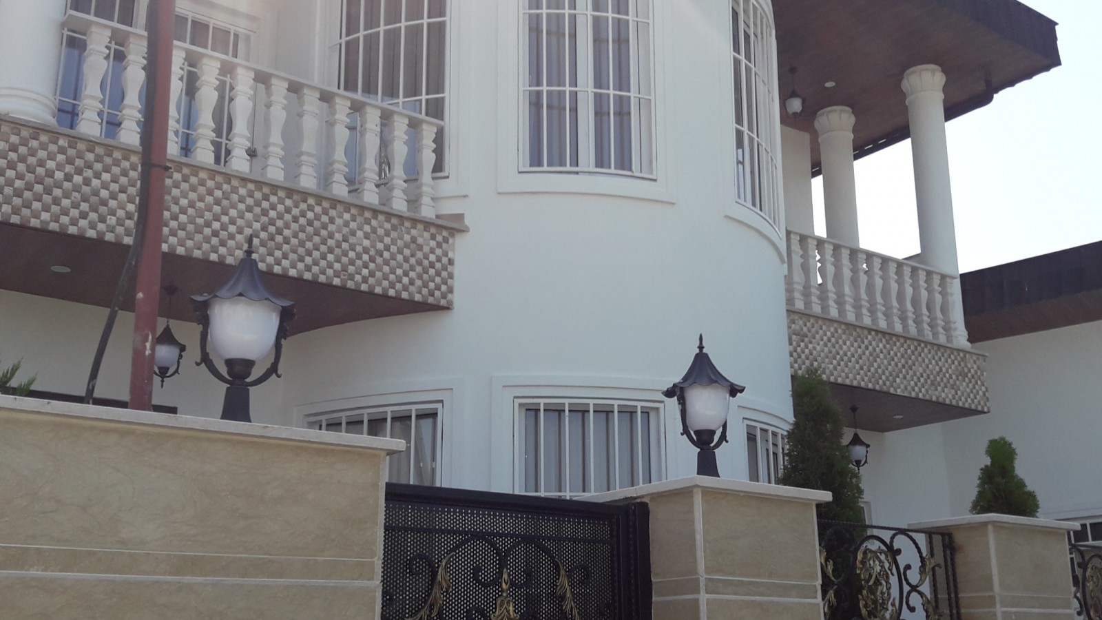 نمای ساختمان