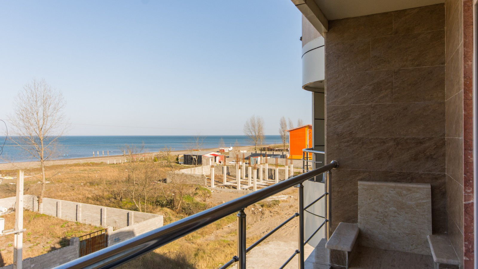 ویوی بالکن ویوی بالکن