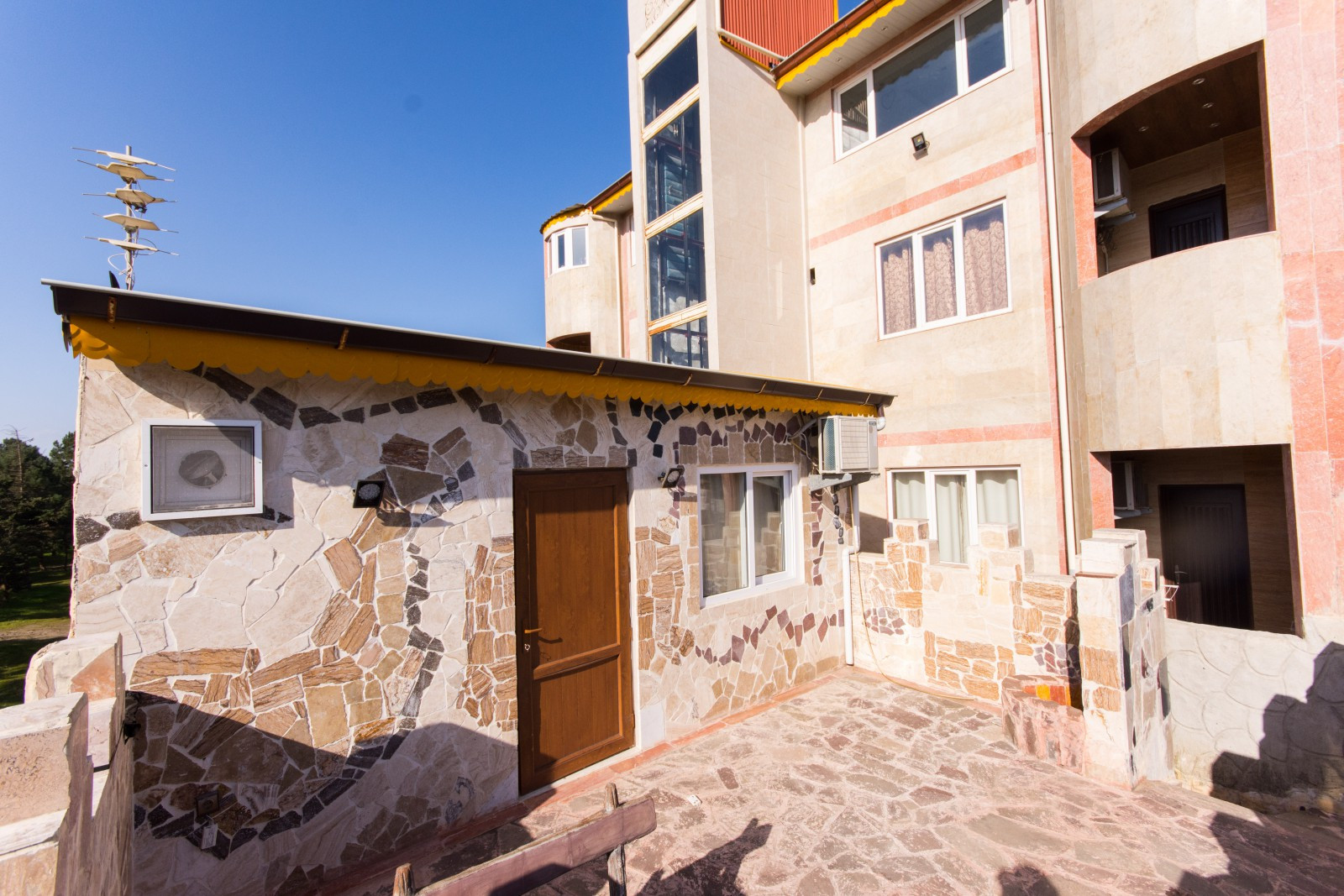 تراس اختصاصی سوئیت تراس اختصاصی سوئیت