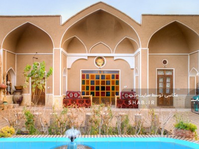 ویلای سنتی کویری و کاملا دربستی مناسب مسافر مرنجاب