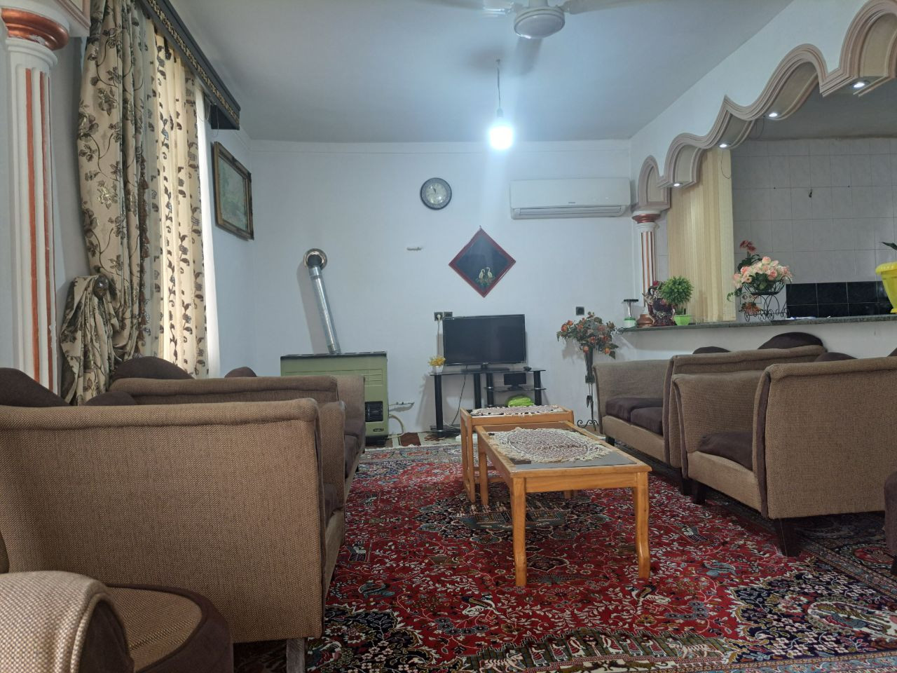 هال