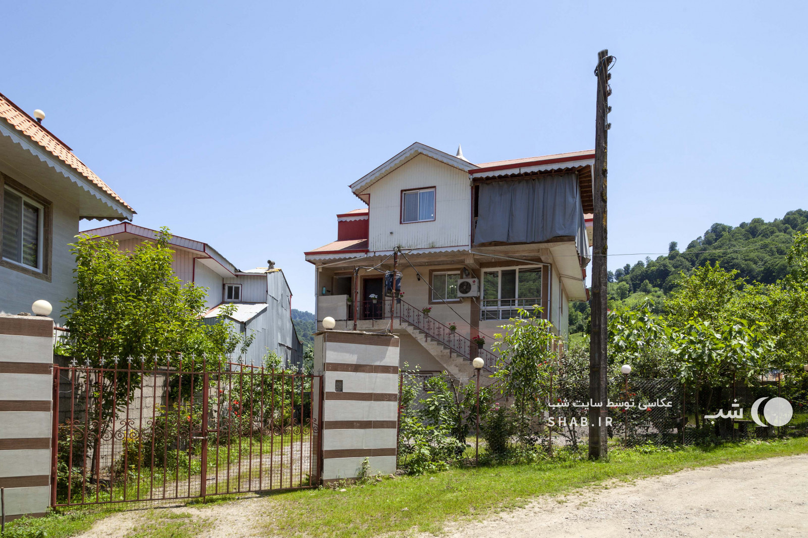 محوطه بیرونی