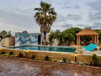 ویلا باغ ۴ خوابه ۲ استخره Vip داخل شهرک 9331