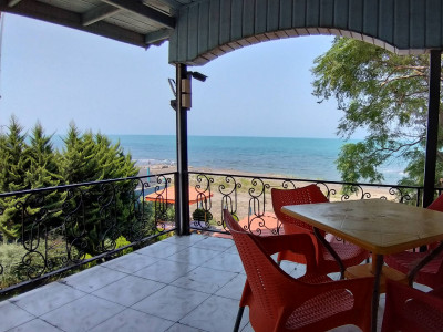 ویلا ساحلی یکخواب ۱۰۰ متری لب دریا اسپیناس پلاژ ۴