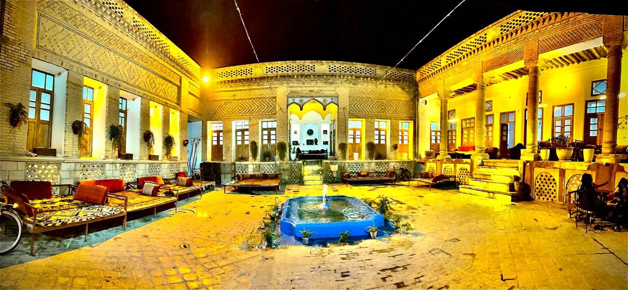 حیاط