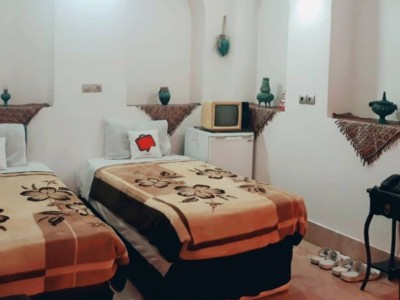 اقامتگاه سنتی "نقره" اتاق 2 تخته (3)