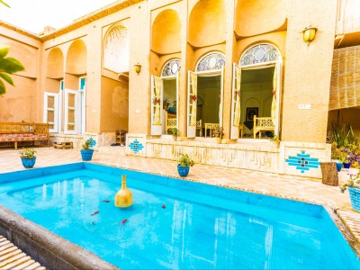 اقامتگاه بومگردی "عمارت بانو" اتاق کاهگلی پارکینگ دار