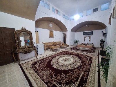 اقامتگاه بومگردی "عمارت بانو" اتاق دلیزه پارکینگ دار
