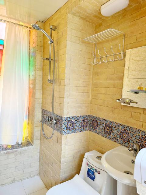 سرویس بهداشتی و حمام