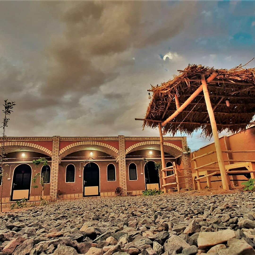 حیاط