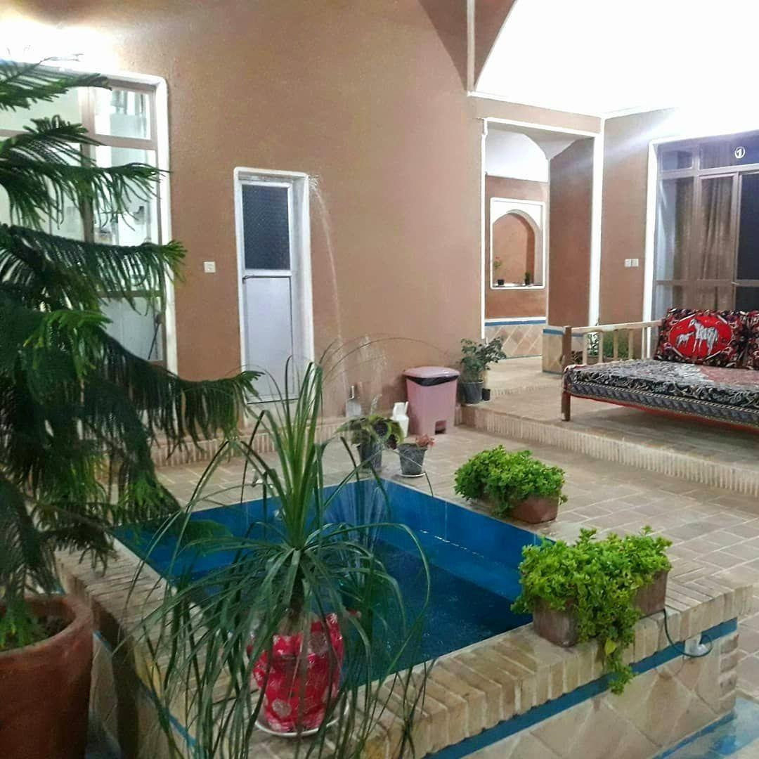 حیاط