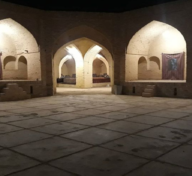 حیاط