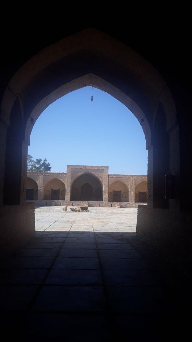 حیاط
