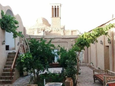 اقامتگاه "خواجه ابومنصور" اتاق 15 متری 3