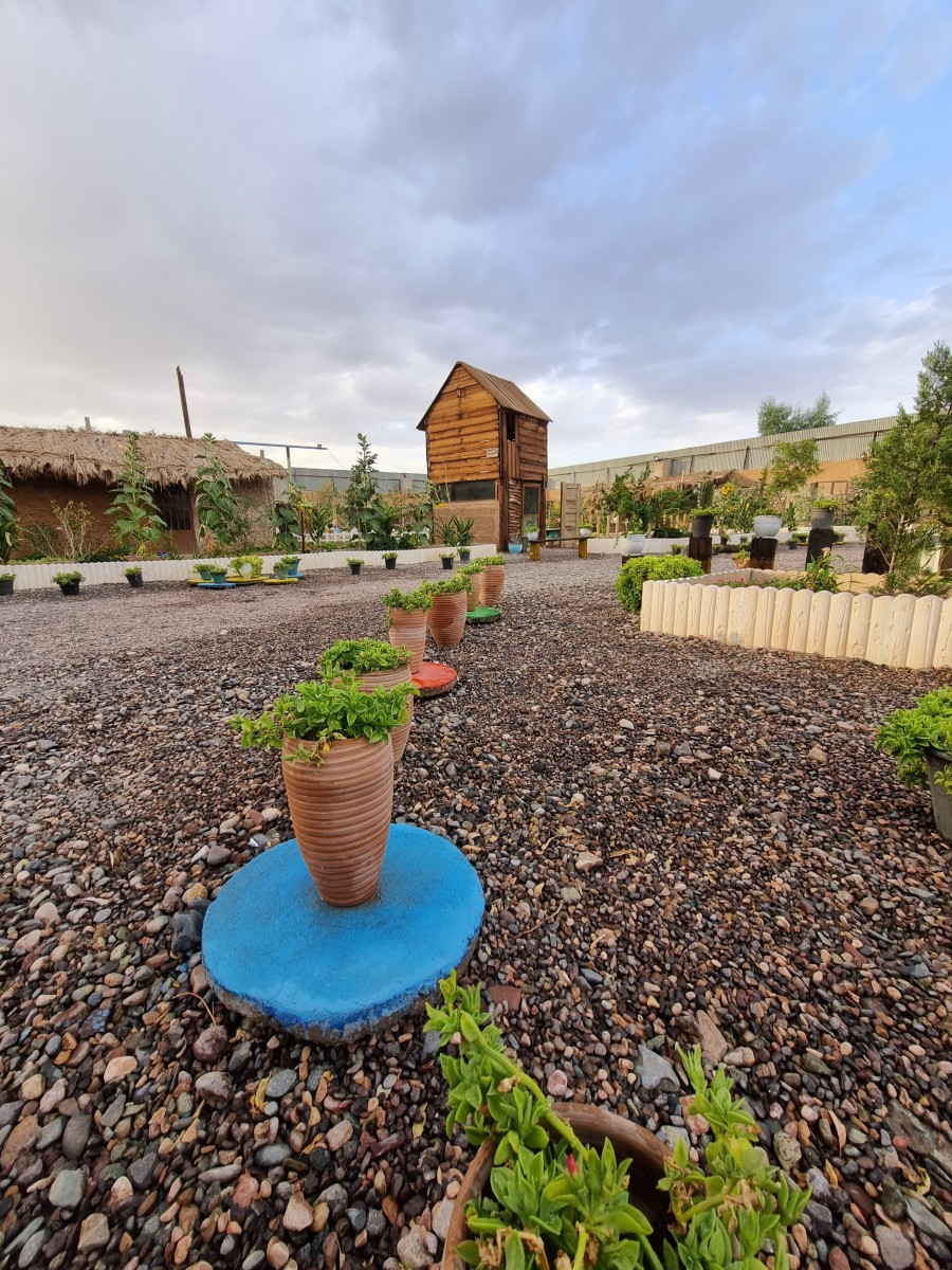 محوطه اقامتگاه