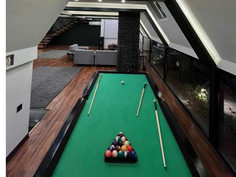 میز بیلیارد میز بیلیارد