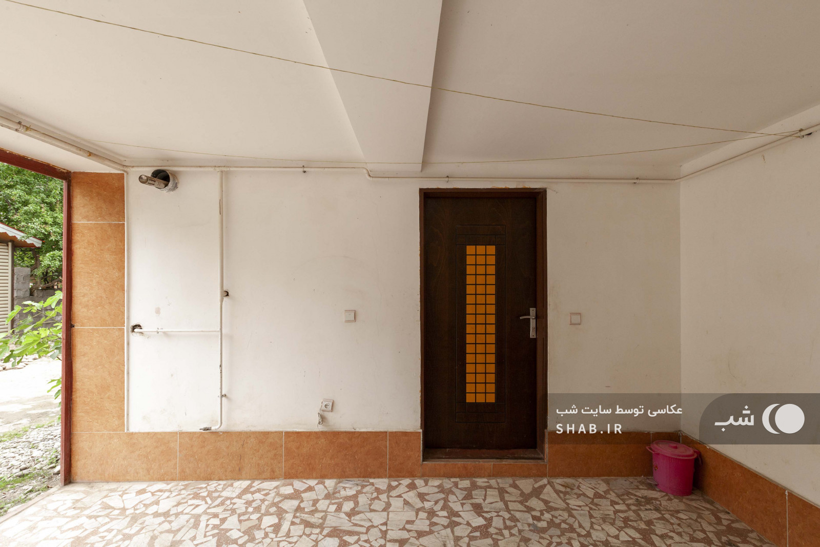 ورودی اقامتگاه ورودی اقامتگاه