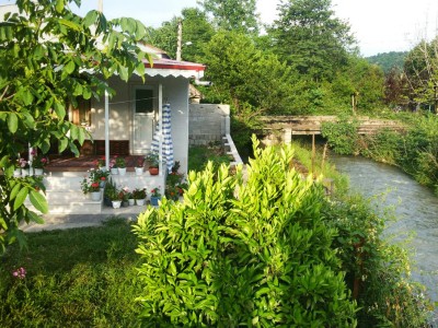 ویلا باغ خاطره  کنار رودخانه  در ماسال بهشت گیلان