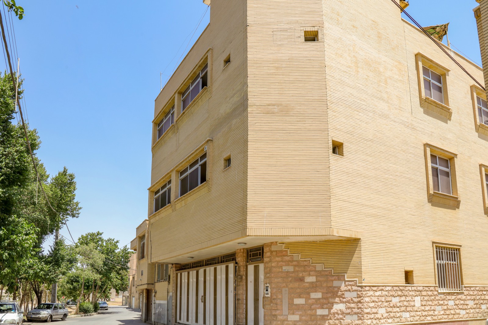 نمای ساختمان