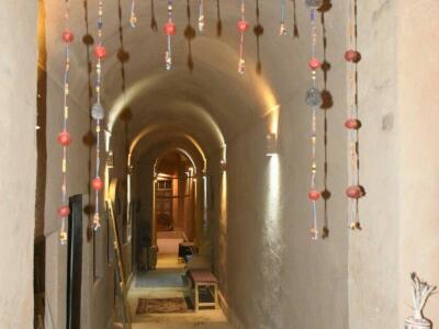 اقامتگاه بومگردی "رستم" اتاق مروارید