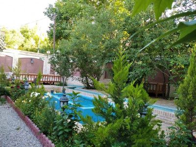 باغ ویلای بیدمشک