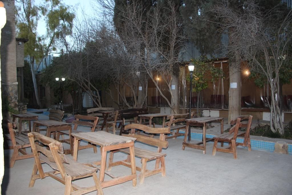 حیاط