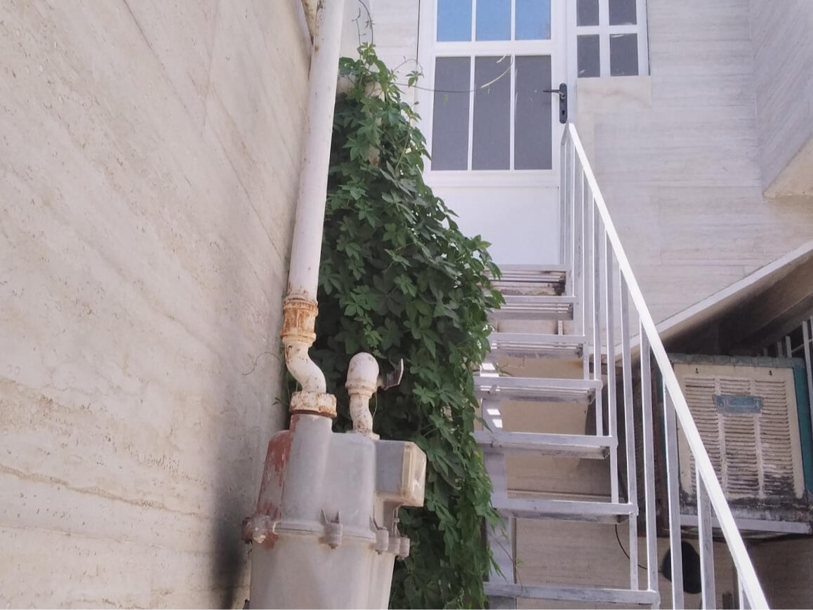 درب ورودی واحد درب ورودی واحد