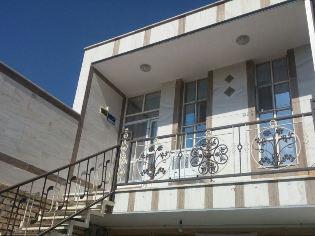 نمای بیرونی ساختمان