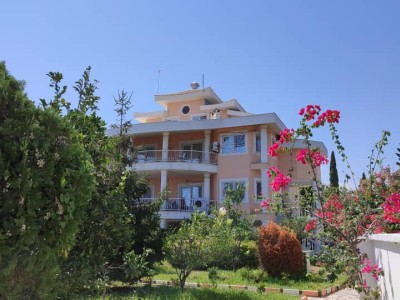 ویلا باغ ساحلی تریپلکس فول امکانات پلاک یک دریا