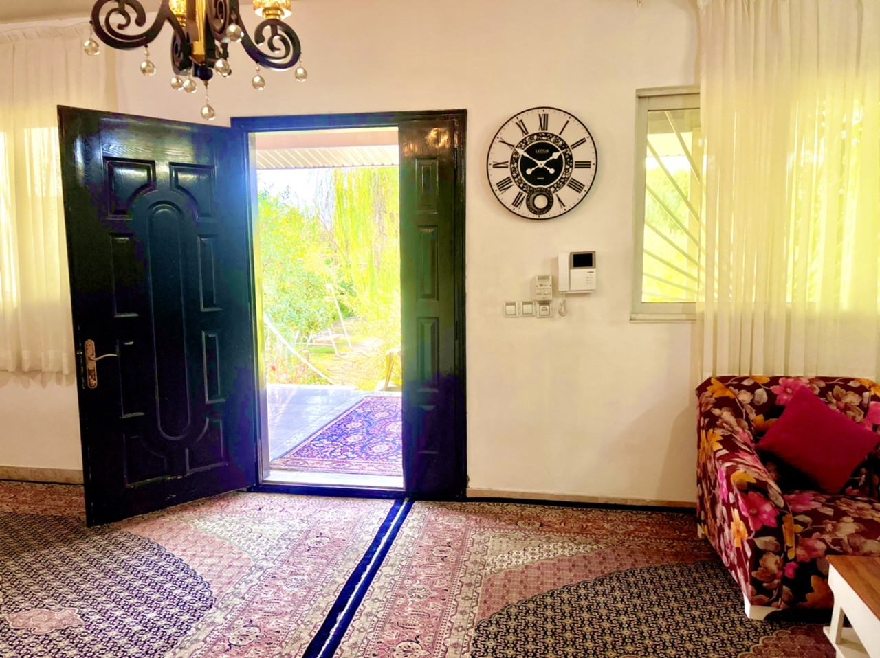 درب ورودی واحد