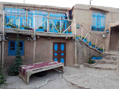 اقامتگاه بومگردی"سپیدار" اتاق کاهگلی (1)