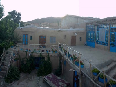 اقامتگاه بومگردی"سپیدار" اتاق کاهگلی (3)