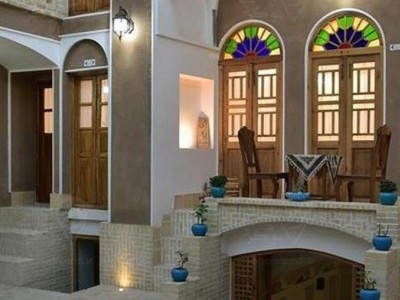 اقامتگاه "سرای سایه" اتاق قاجاری