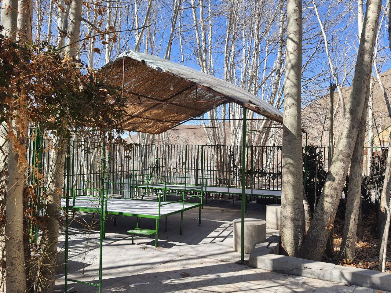 سایه بان و تخت سایه بان و تخت