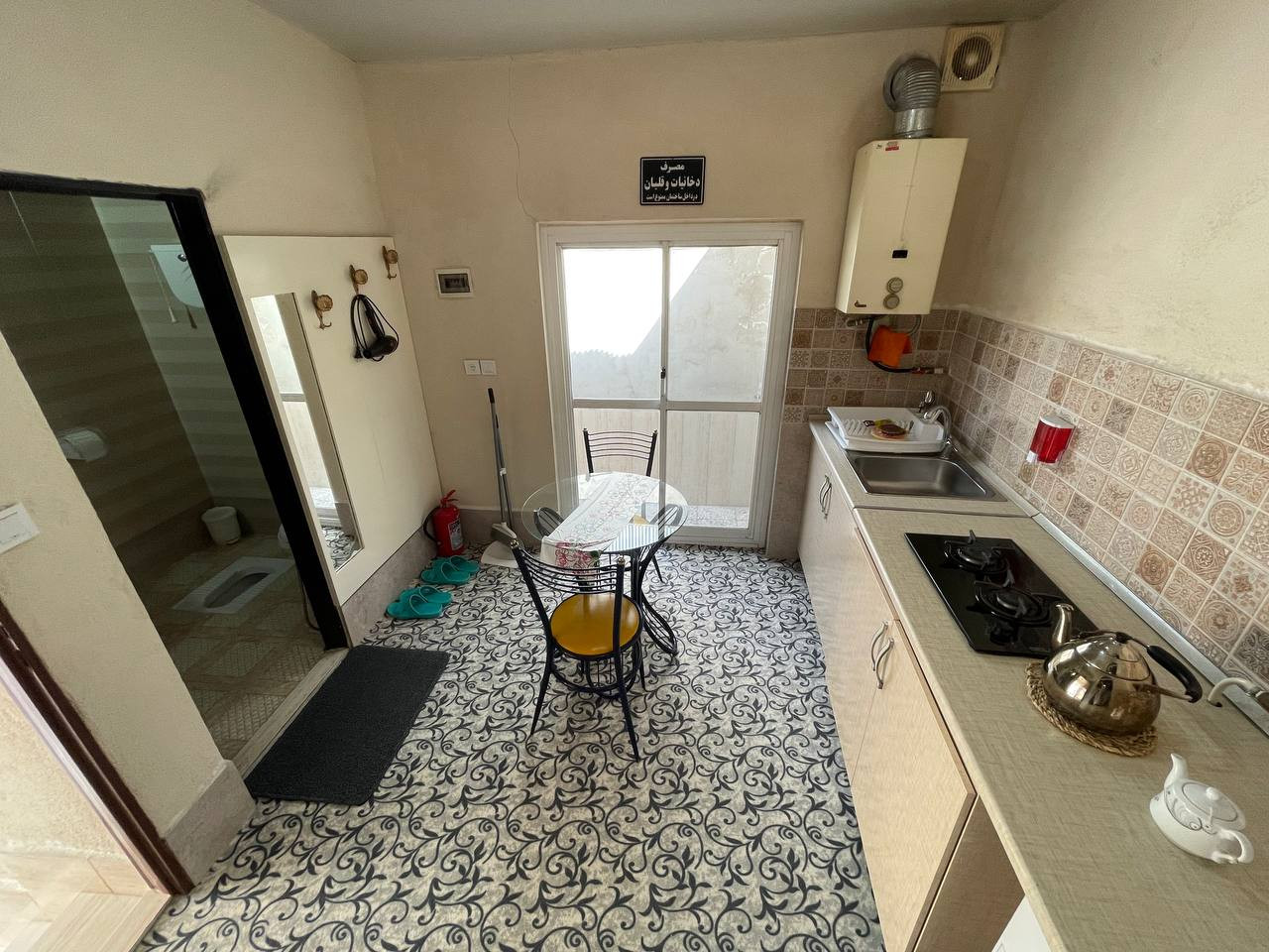 لابی و آشپزخانه لابی و آشپزخانه