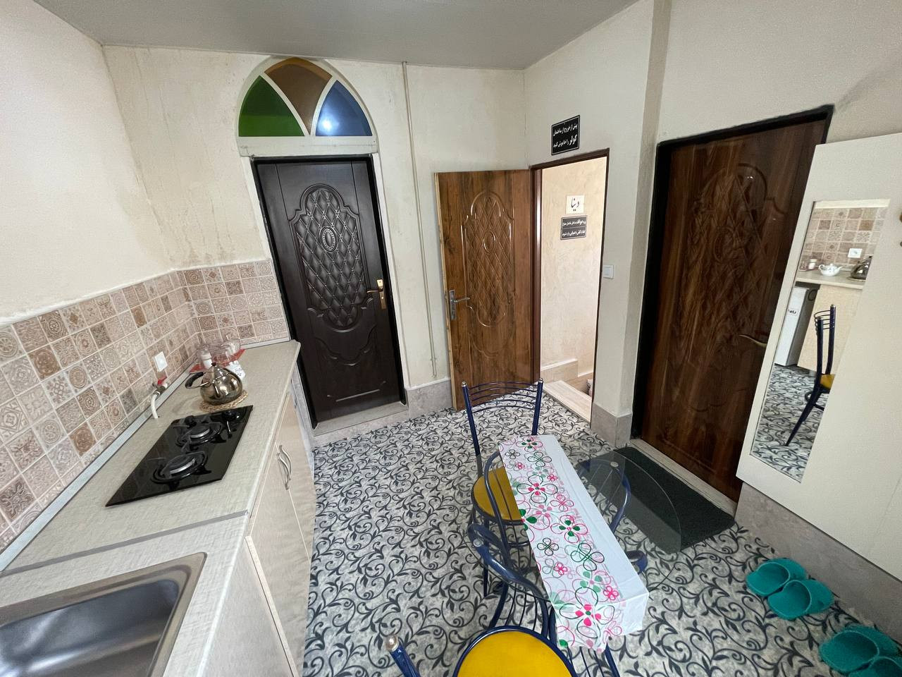 لابی و آشپزخانه لابی و آشپزخانه