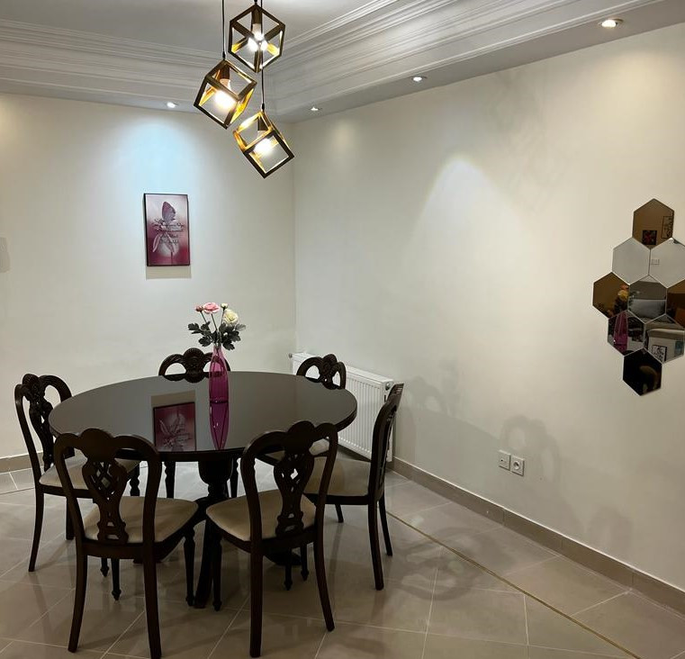 میزغذا خوری