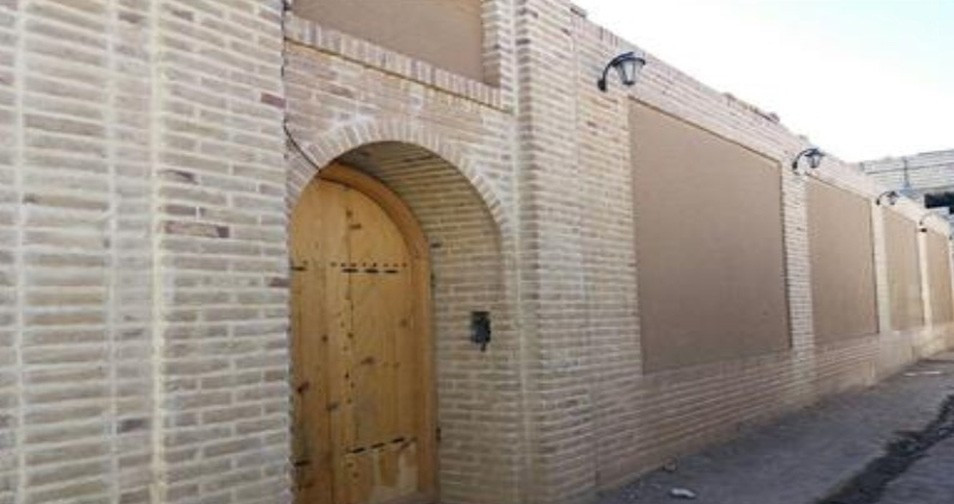 ورودی اقامتگاه ورودی اقامتگاه