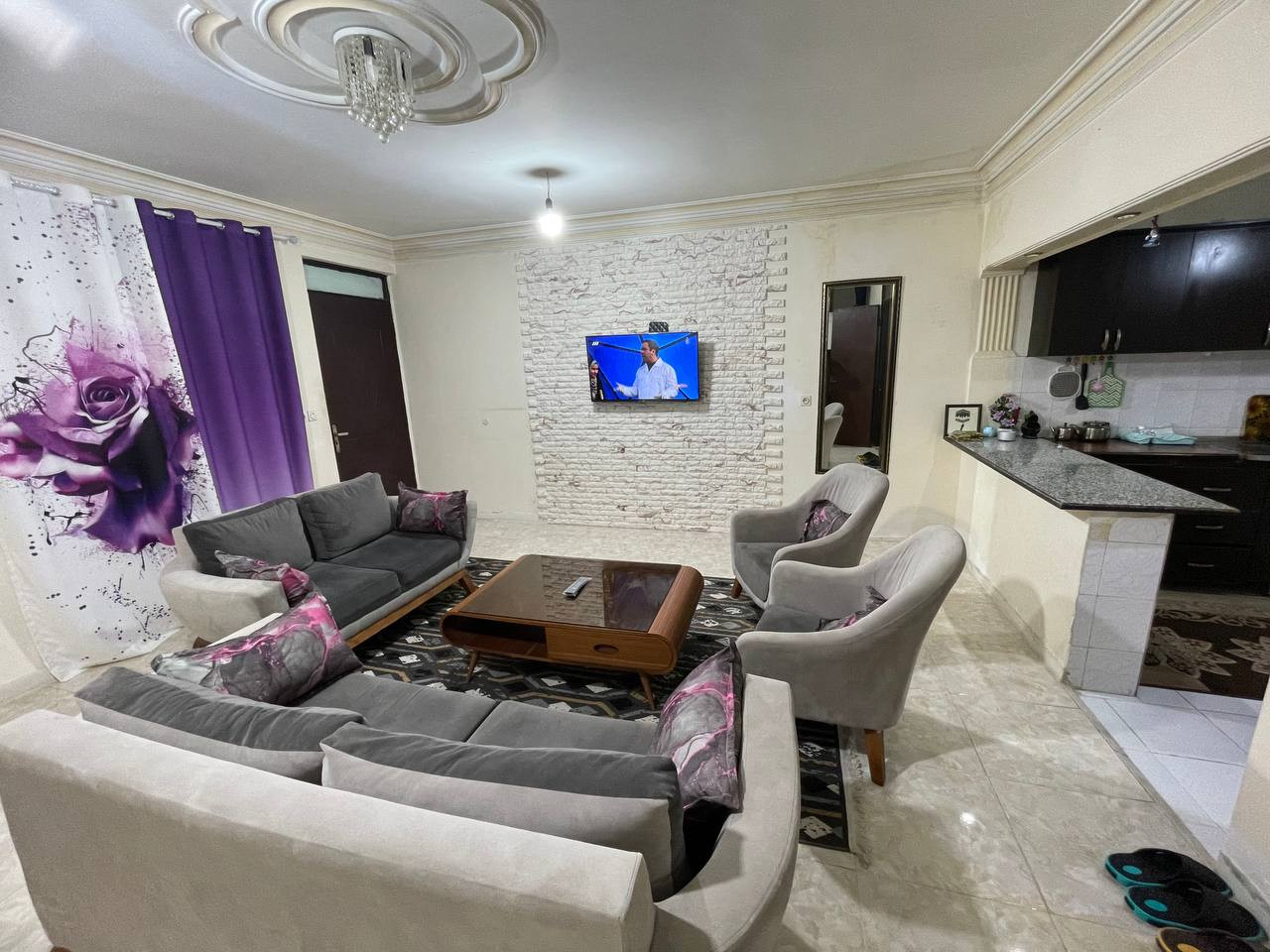 اتاق پذیرایی و آشپزخانه اتاق پذیرایی و آشپزخانه