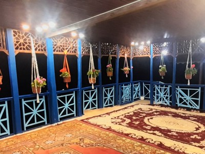 اقامتگاه بومگردی کیاتاج (خانه سنتی روستایی)  )