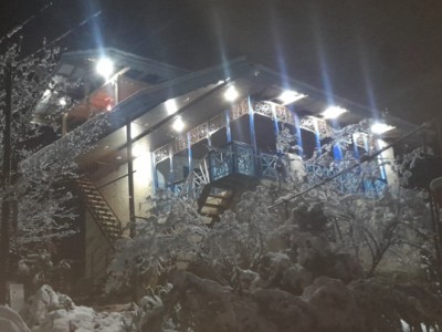 اقامتگاه بومگردی کیاتاج (خانه سنتی روستایی)  )