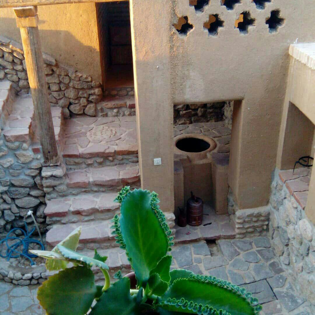 محوطه داخل مجموعه