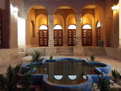 اقامتگاه سنتی "شعر باف" اتاق ارکیده