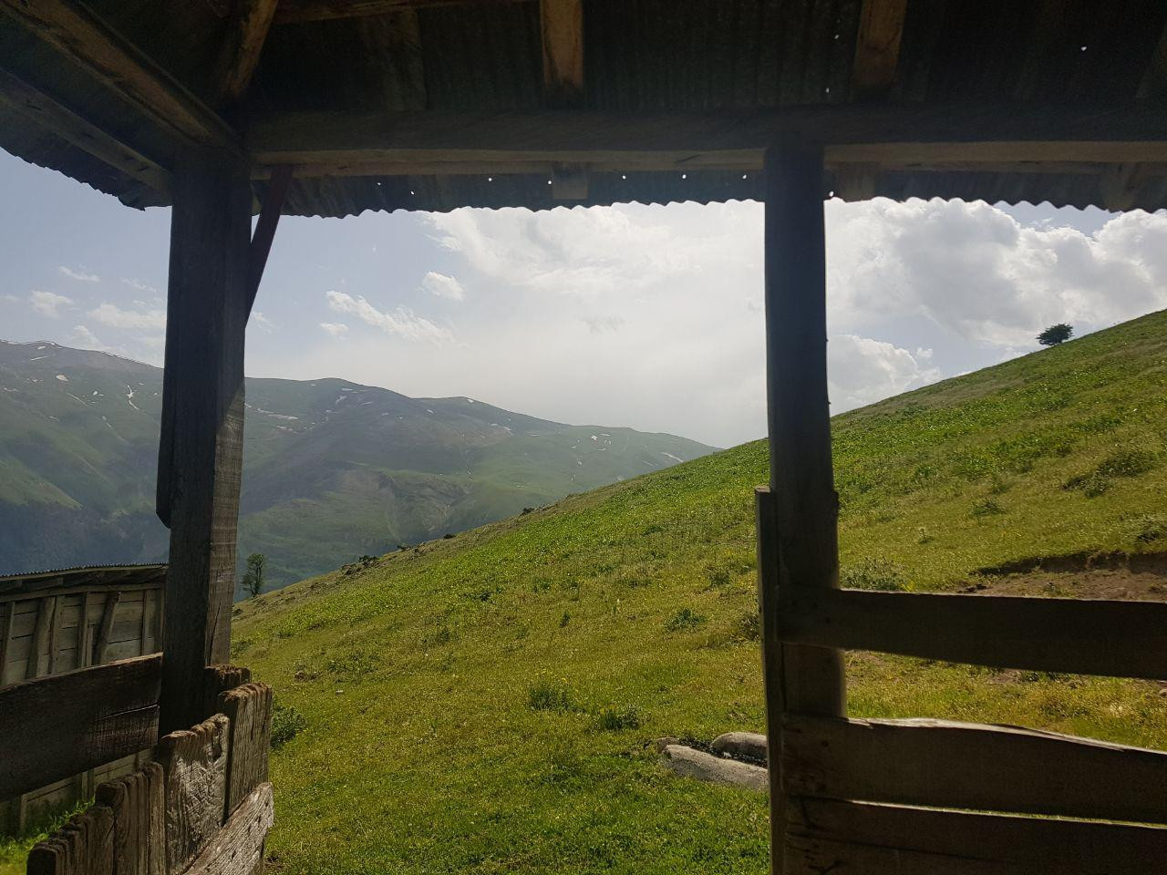 چشم انداز کلبه از تراس